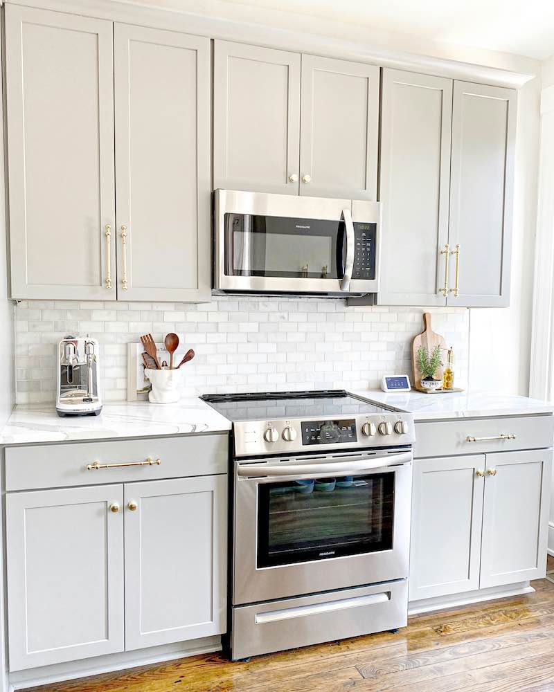 White Shaker Kitchen Cabinets
